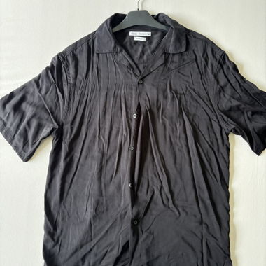 ZARA black short-sleeve shirt