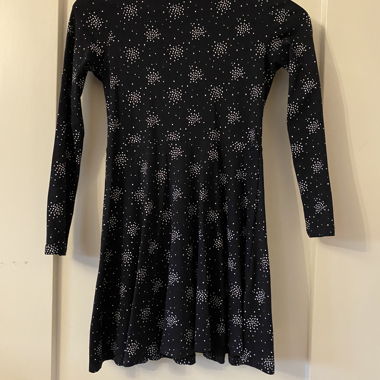 Dunkelblaues kurzes Kleid