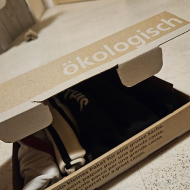 Mystery Box mit 5 verschiedenen Crop Tops 