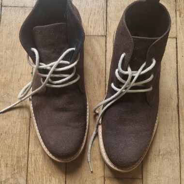 Scarpe stringate vegane in suede marrone