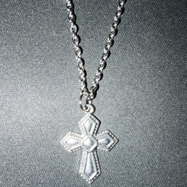Collier croix argenté
