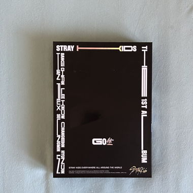 GO LIVE - Stray Kids / KPOP ALBUM 