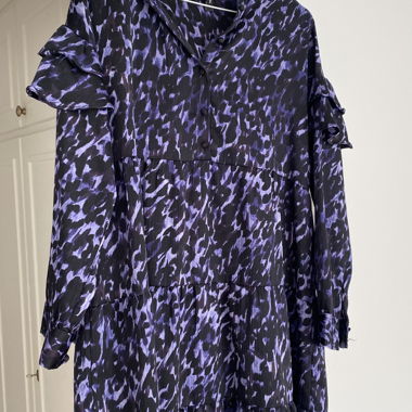 Vero Moda Dress S-M airy, light, with ruffles