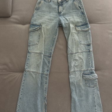 Jeans cargo Zara