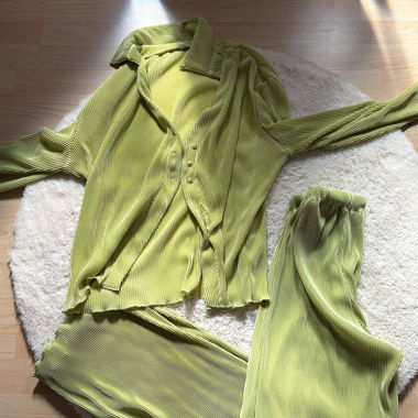 Set verde lime con pantaloni