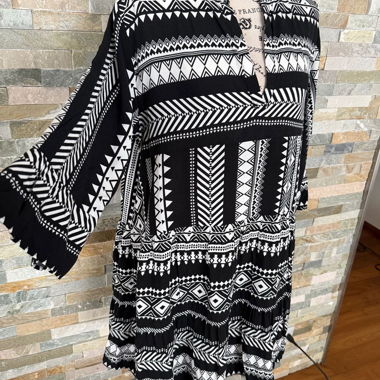 Schwarz-weiss gemustertes Kleid Gr.42
