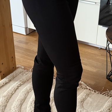 Pantaloni Zara
