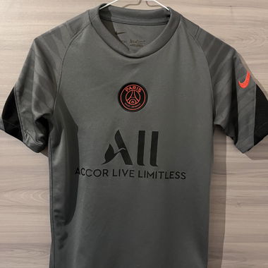 PSG Nike-Graufussballtrikot
