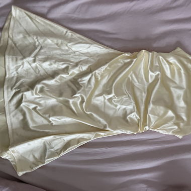 Gelbes Kleid