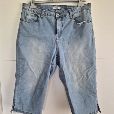 Short en jean Bleu 3/4, Gr. 14 USA