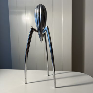 ALESSI Zitronenpresse aus Aluminium silberfarben