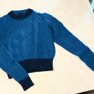 Blue Pullover