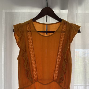 Yellow blouse 