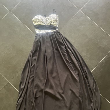 Abendkleid in schwarz 