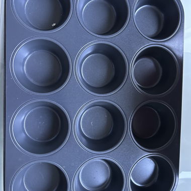 Muffin baking tray set