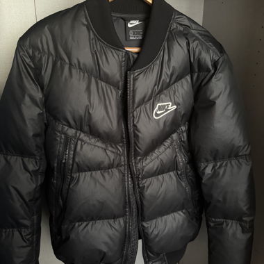 Giacca imbottita Nike nera