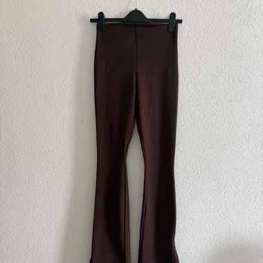 Schlitz-Leggings
