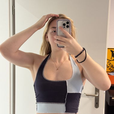 Crop-Top mit freiem Rücken