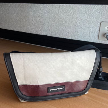 FREITAG Bauch/ Umhängetasche 