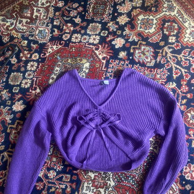 Cropped Pullover lila