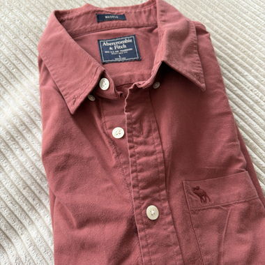 Abercrombie & Fitch red shirt, Size L
