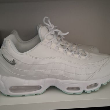 Nike 95 reps