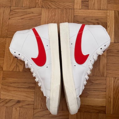Baskets Nike Blazer Mid 77 blanc 40,5