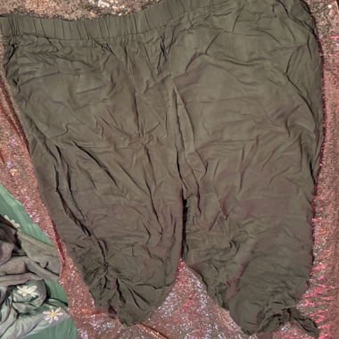 Pantalon harem olive