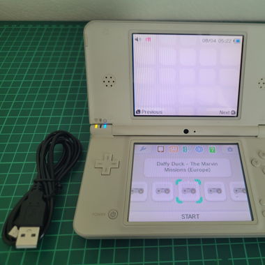 Nintendo DSi XL plus installierte Spiele