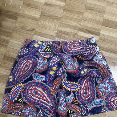 Bunte Shorts