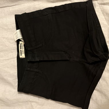 Black Shorts Size 32/34