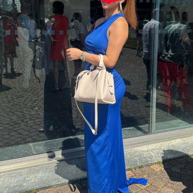Robe longue élégante bleue