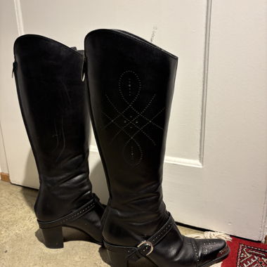 Ankle boots with heel