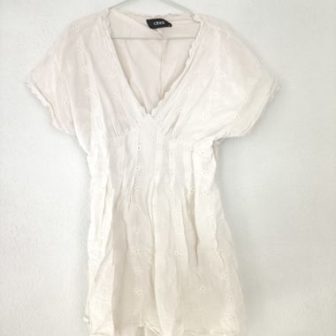 Robe blanche en dentelle Cider