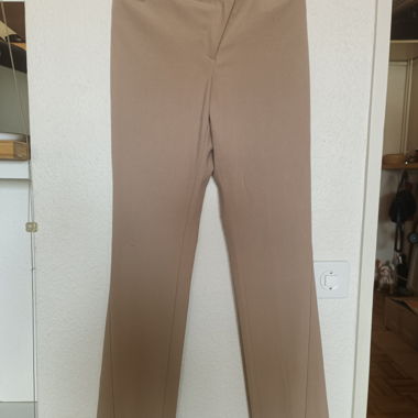 Pantaloni WEEKDAY