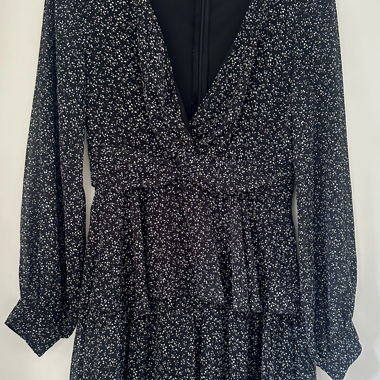 Schönes Sommerkleid mit Blumenmuster, Grösse 34