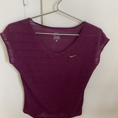 T-shirt de sport Nike lilas, taille S