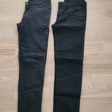 2 Black Stradivarius Jeans