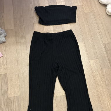 2Teiler und graue Sweatjacke