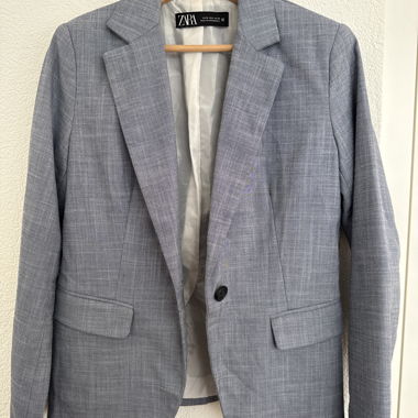 Blauer Zara-Blazer