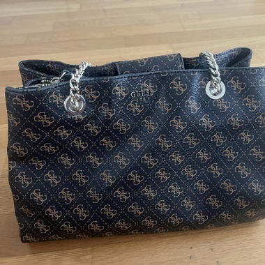 Guess bag