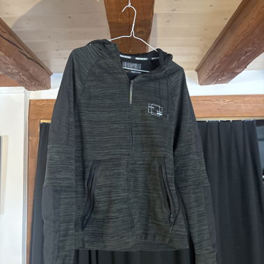 Felpa nera con zip e cappuccio