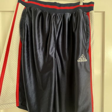Pantaloncini da basket Adidas mesh L