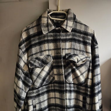 Veste chemise Zara à carreaux noir et blanc