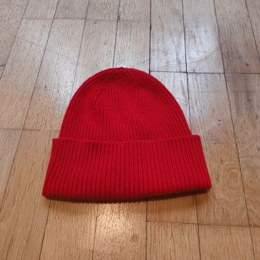 Rote Strickmuetze
