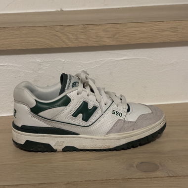 New Balance 550