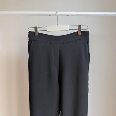 Pantalon fluide resserré aux chevilles 