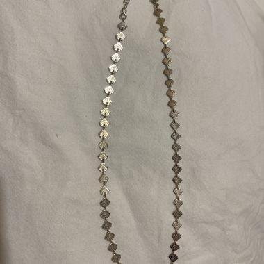 Kettenkette mit Muschel-Anhaengern