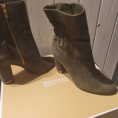 MK ankle boots original.