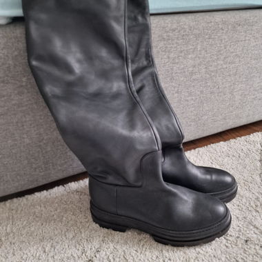 Bottes hautes noires Max Mara